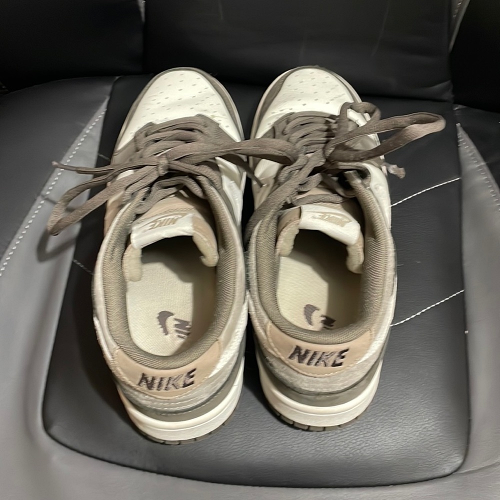 Nike Low dunks brown and tan colors custom pair